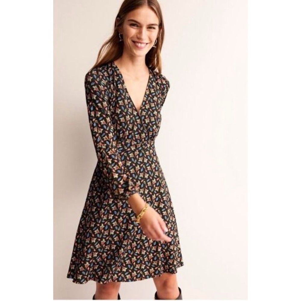 Boden Willow Dress Women's US 8R Black Floral Long Sleeve V-Neck EcoVero Stretch